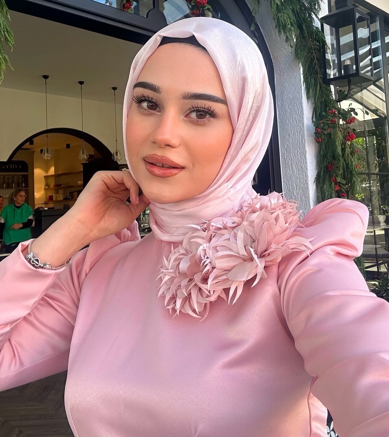 Van İleri Görüşlü Kadın Bayan Escort Dila Van İleri Görüşlü Kadın Bayan Escort Dila